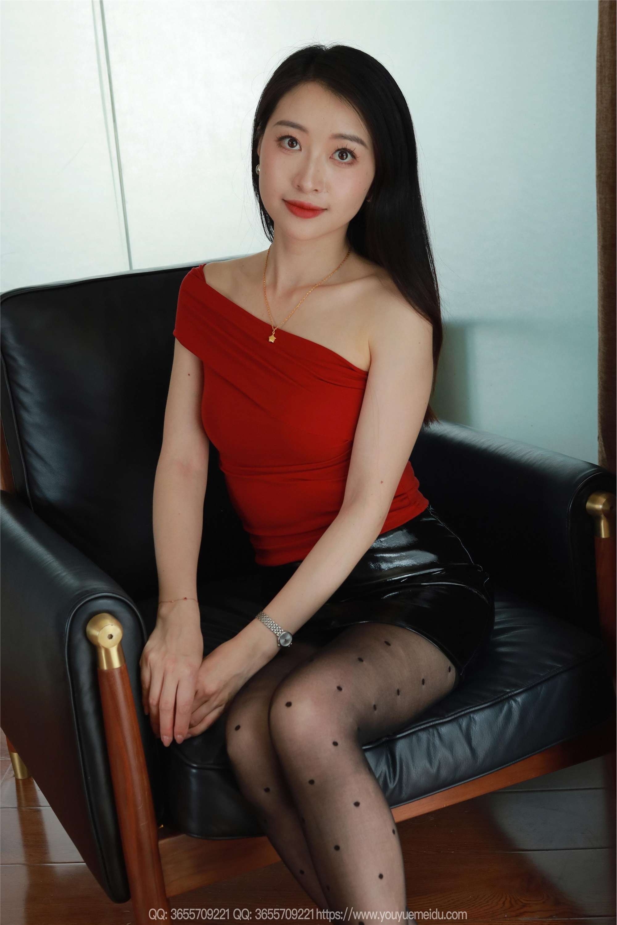 IESS异思趣向  2025.05.21 丝享家 2059 小婕《红衣皮裙》